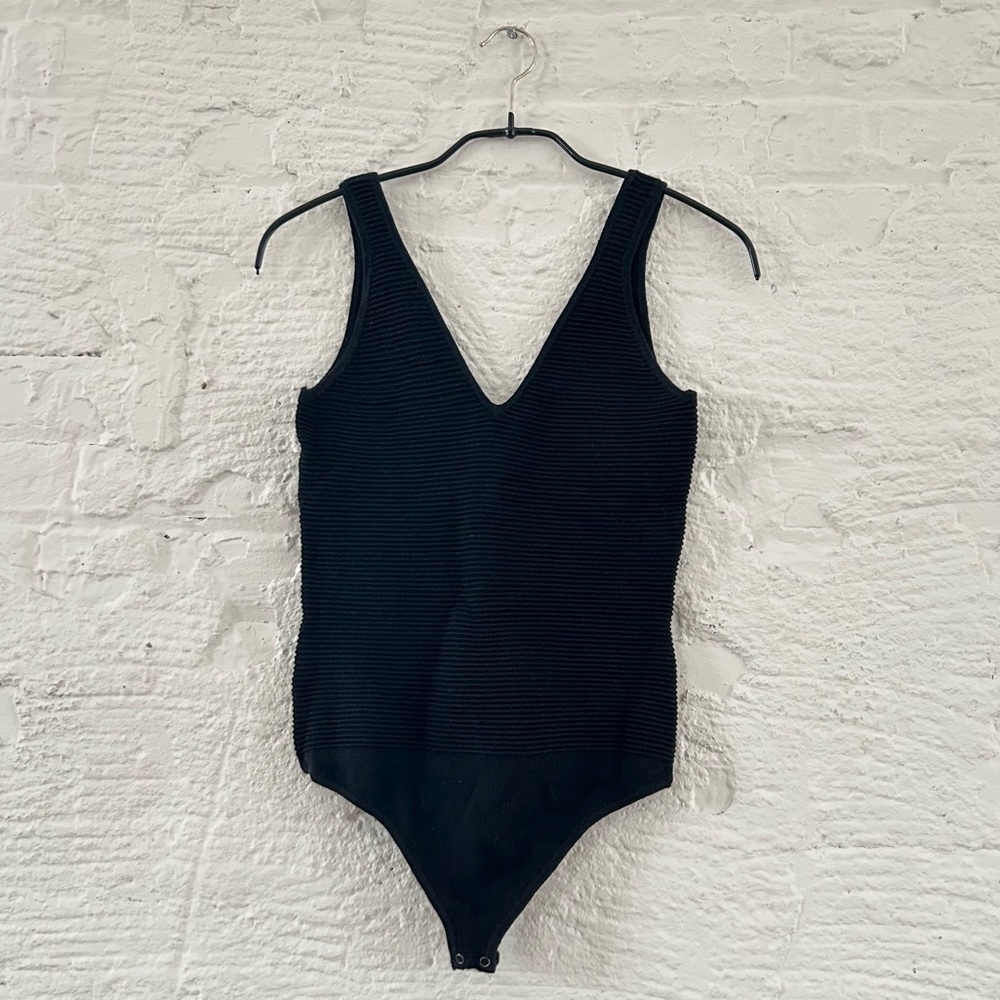 Abercrombie & Fitch Black Ribbed V-neck Knit Bodysuit NWOT